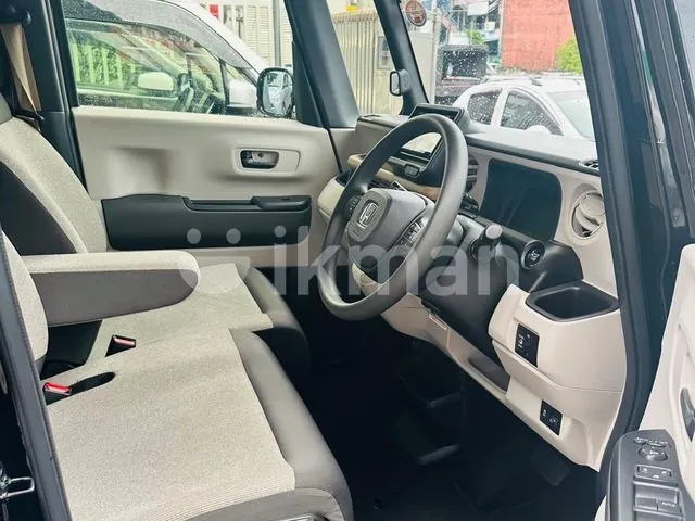 Honda N-Box 2024 photo 3