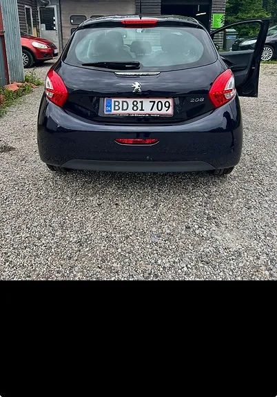 Peugeot 208 2014 photo 3