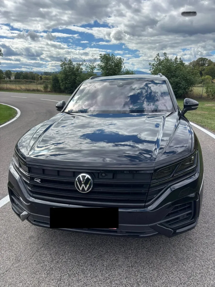 Volkswagen Touareg 2021 photo 2