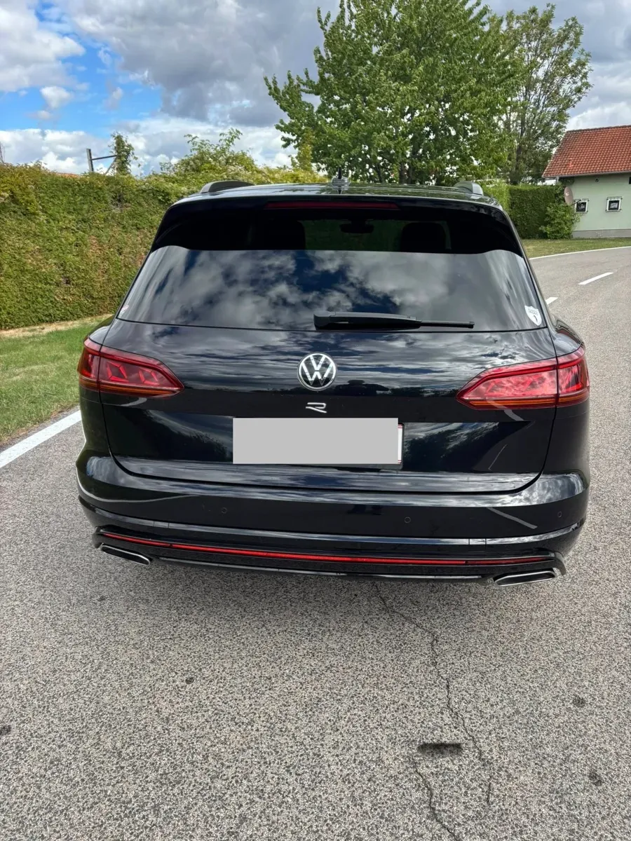 Volkswagen Touareg 2021 photo 3