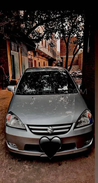 Suzuki Liana