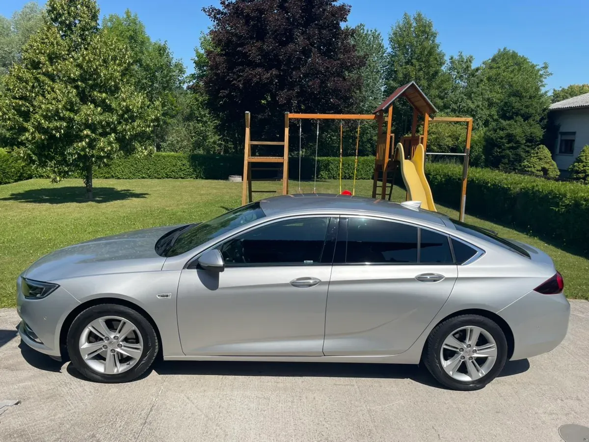 Opel Insignia 2018 photo 2