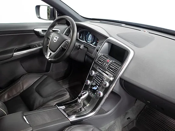 Volvo Xc60 2017 photo 4
