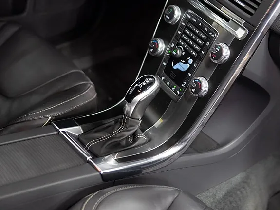 Volvo Xc60 2017 photo 5