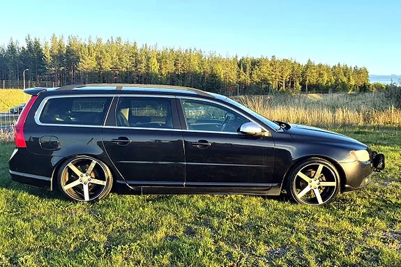 Volvo V70 2012 photo 3