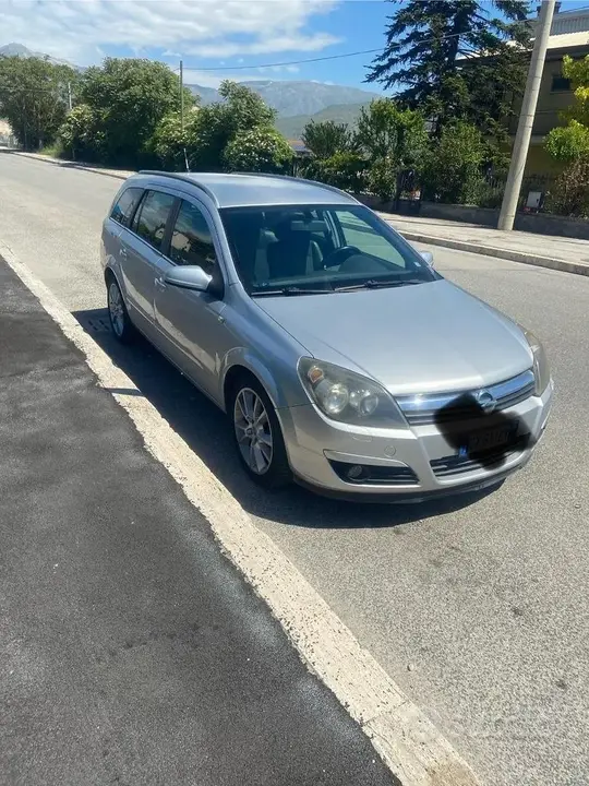 Opel Astra H 2005 photo 3