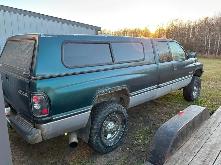 Dodge Ram 2500 1997 photo 4