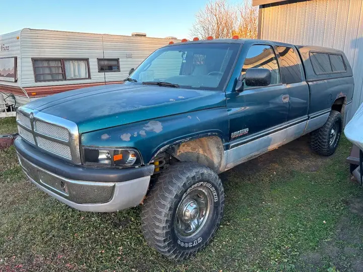 Dodge Ram 2500 1997 photo 2