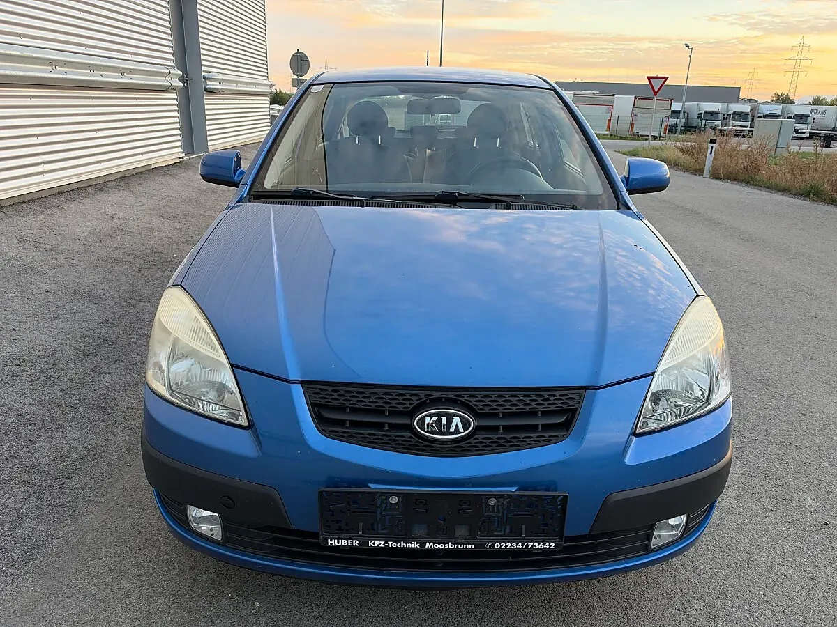 Kia Rio 2009 photo 3