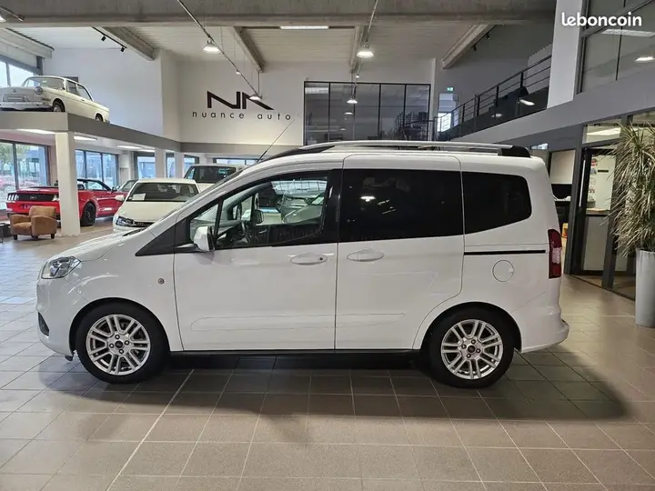 Ford Tourneo Courier 2019 photo 2