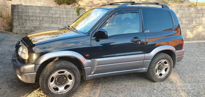 Suzuki Grand Vitara 2001 photo 2