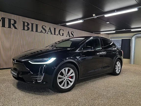 Tesla Model X 2017 photo 4