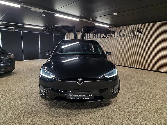 Tesla Model X 2017 photo 2