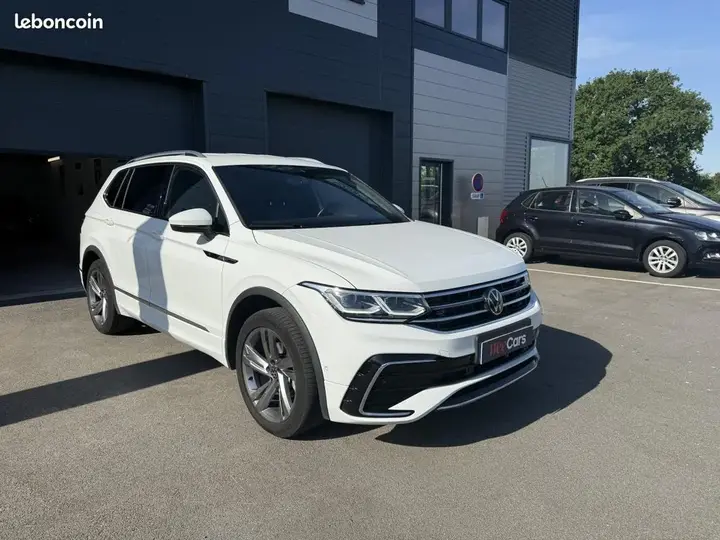 Volkswagen Tiguan 2024 photo 3