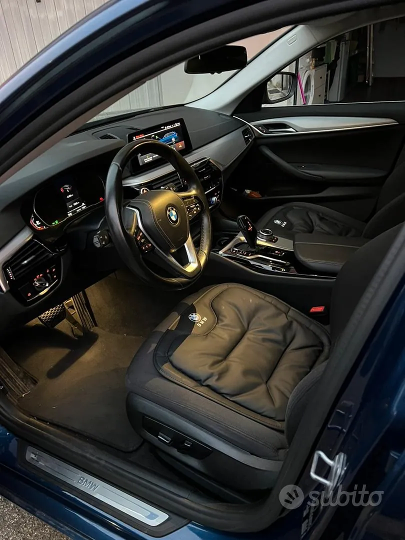 BMW 5 Series 2020 photo 2