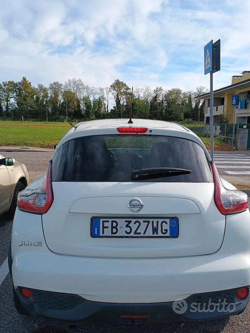 Nissan Juke 2015 photo 2
