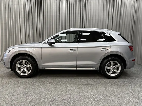 Audi Q5 2018 photo 2