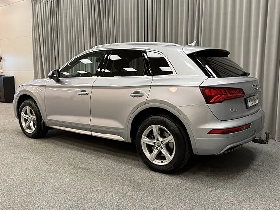 Audi Q5 2018 photo 3
