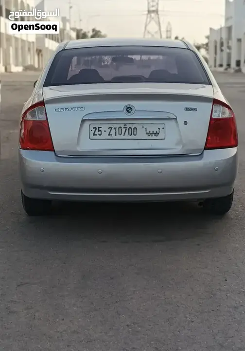 Kia Spectra 2004 photo 3