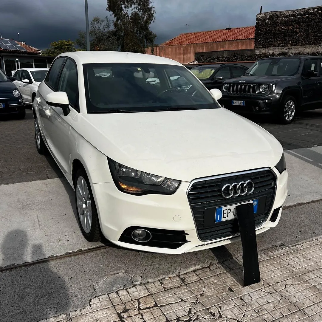 Audi A1 2012 photo 2