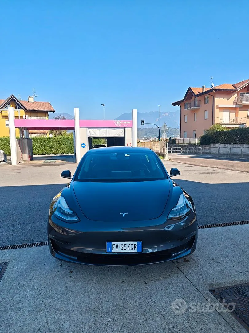 Tesla Model 3 2019 photo 3