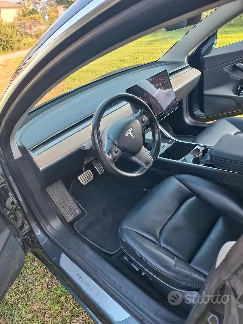 Tesla Model 3 2019 photo 4