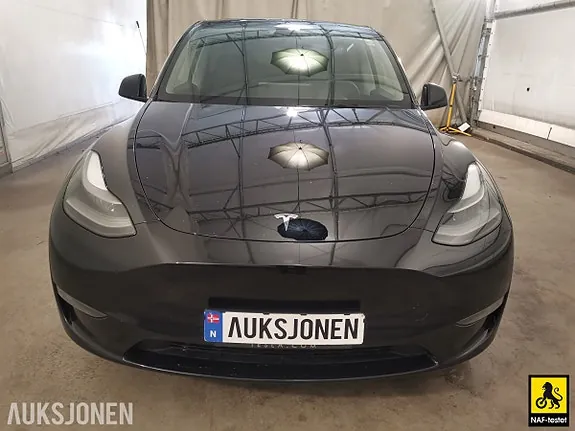 Tesla Model Y 2022 photo 2