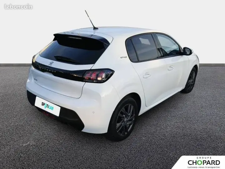 Peugeot 208 2022 photo 5