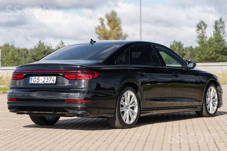 Audi A8 2020 photo 3