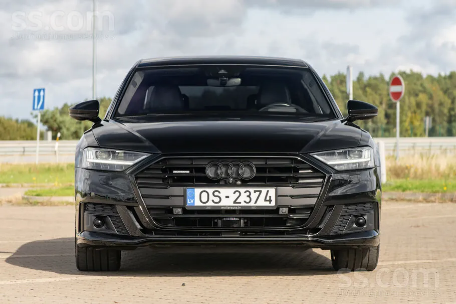 Audi A8 2020 photo 2