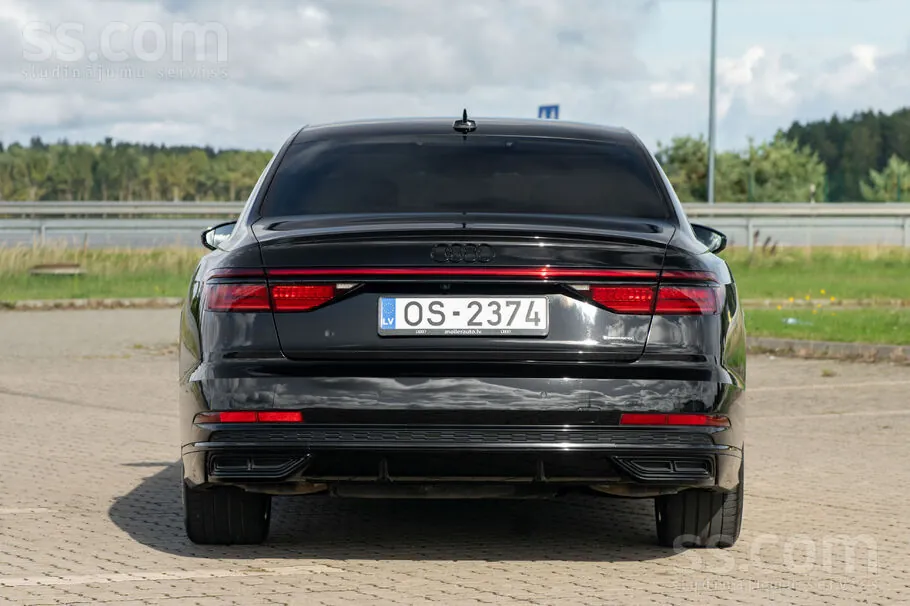 Audi A8 2020 photo 5