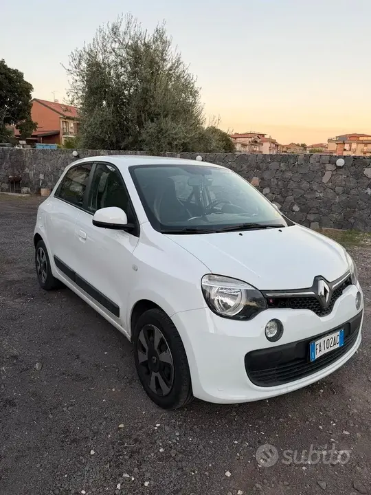 Renault Twingo 2015 photo 2