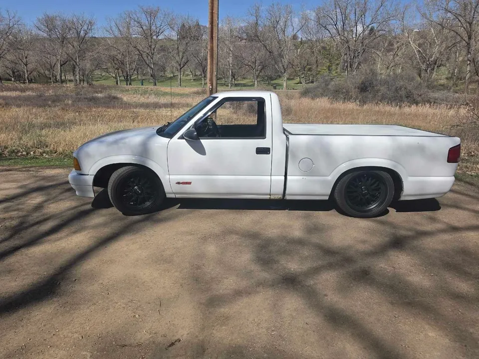 Chevrolet S10 1996 photo 3