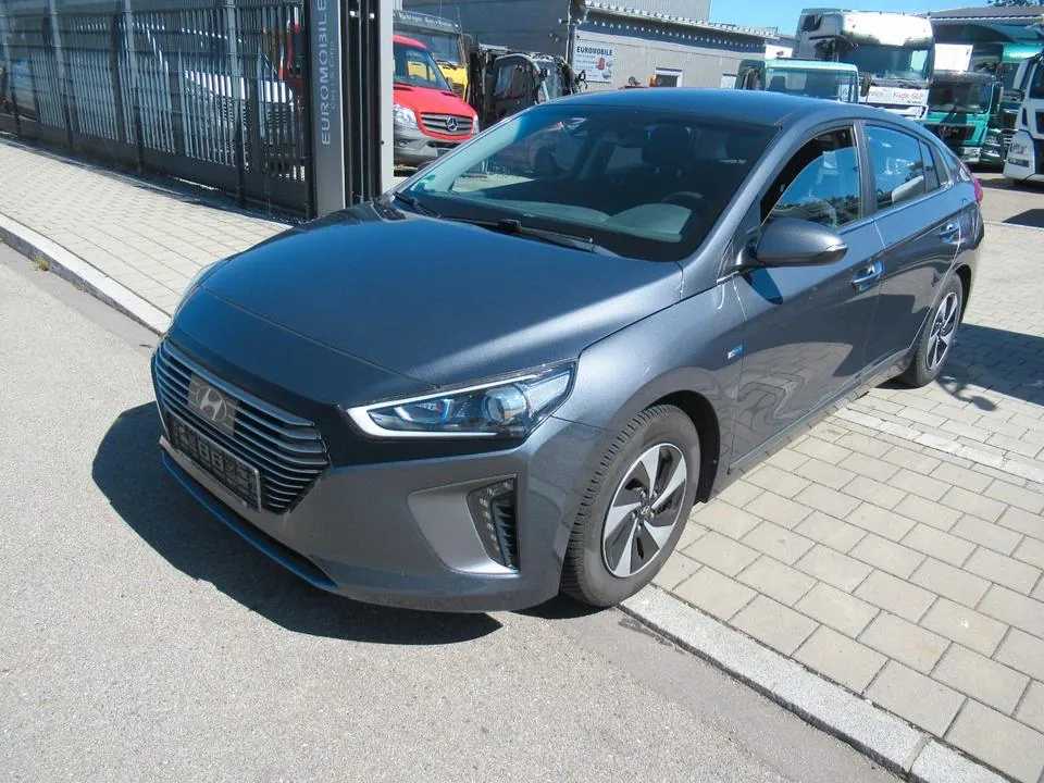 Hyundai Ioniq