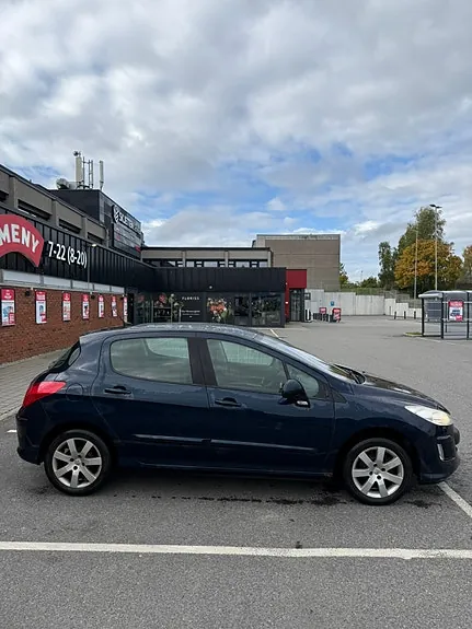 Peugeot 308 2011 photo 4