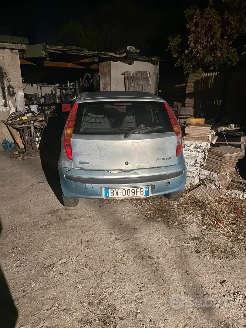 Fiat Punto 2002 photo 2