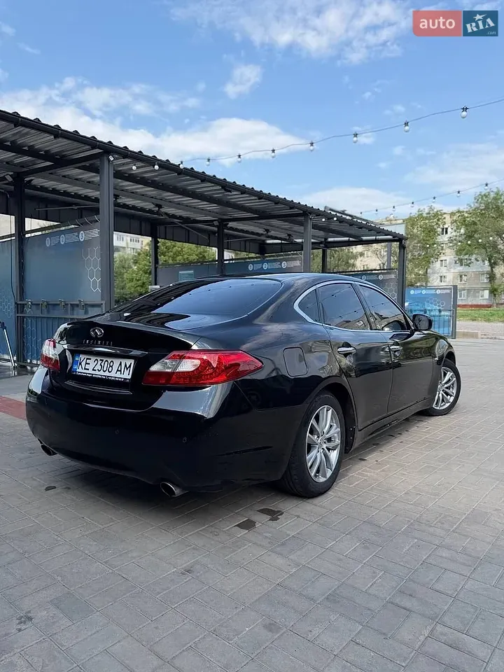 Infiniti M37 2011 photo 5