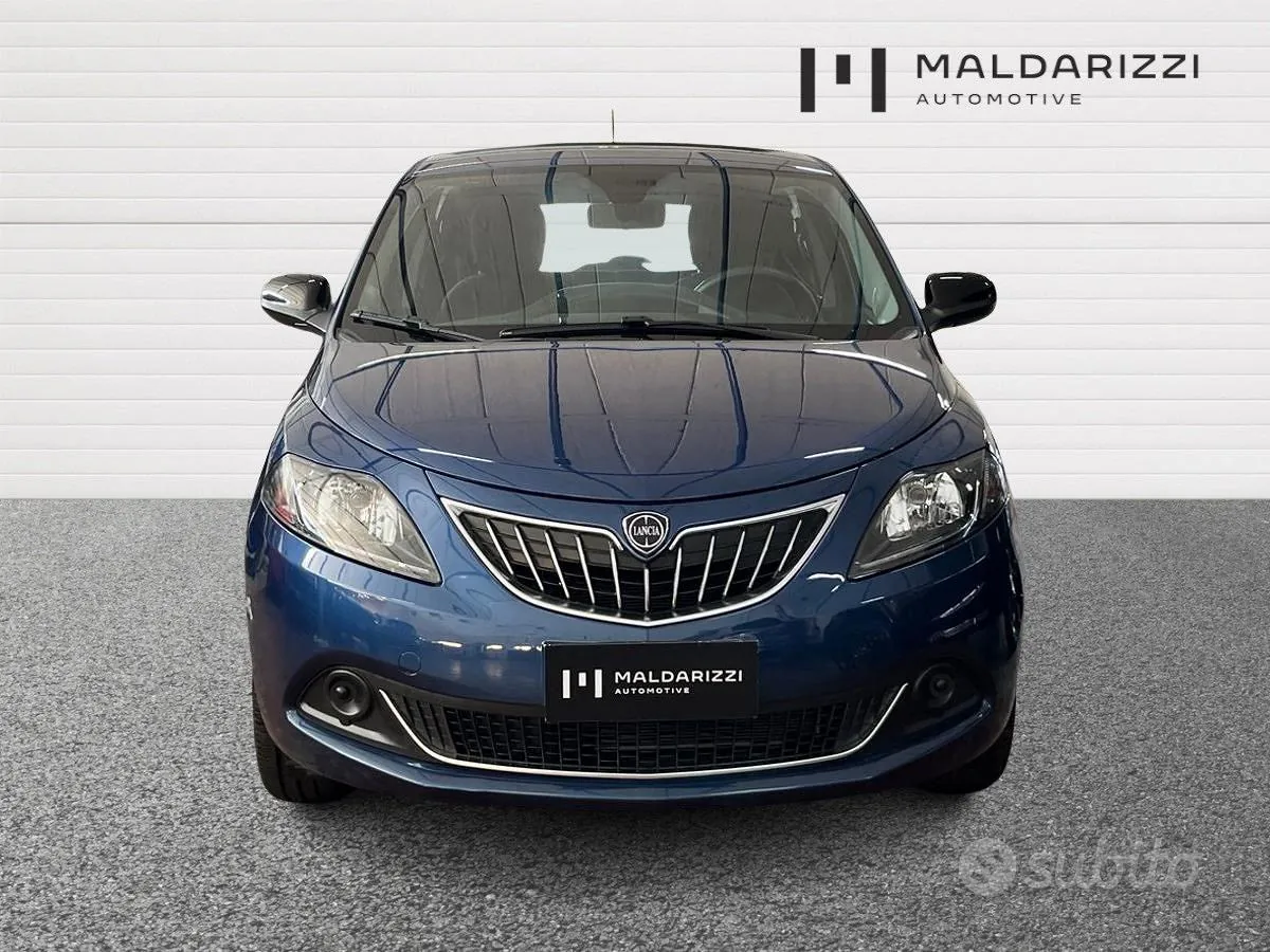 Lancia Ypsilon 2022 photo 2
