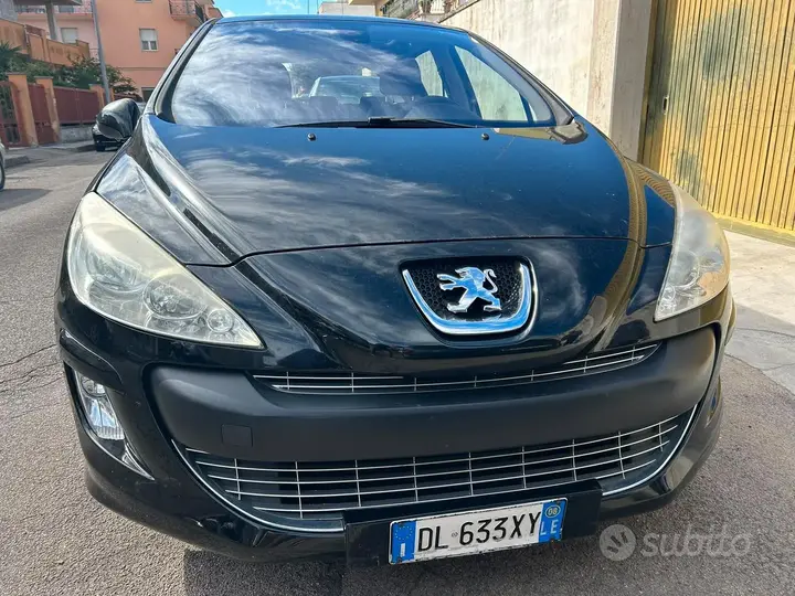 Peugeot 308 2008 photo 5