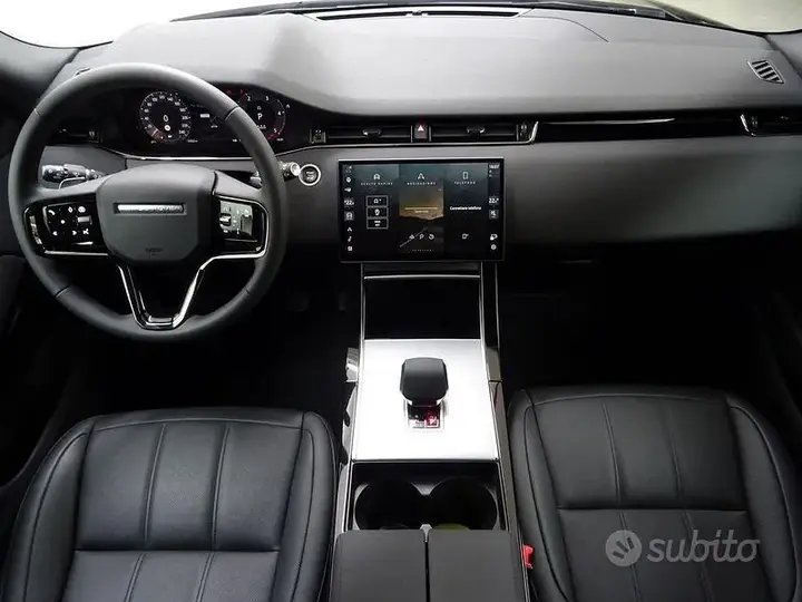 Land Rover Evoque 2024 photo 4