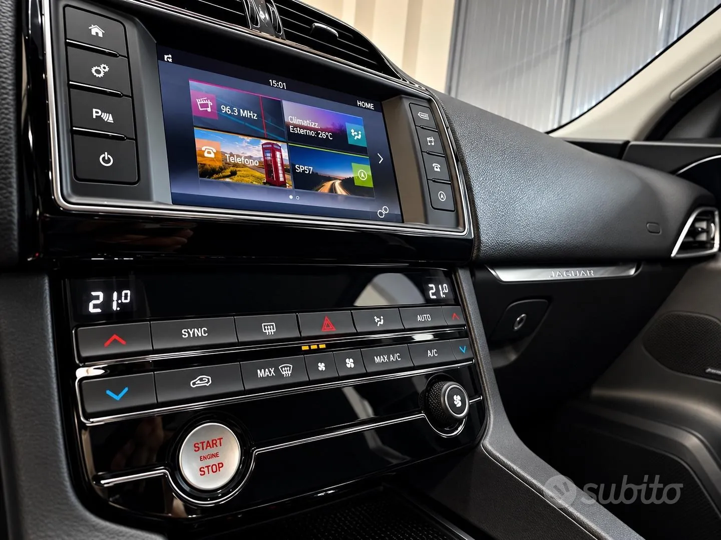 Jaguar F-Pace 2017 photo 5