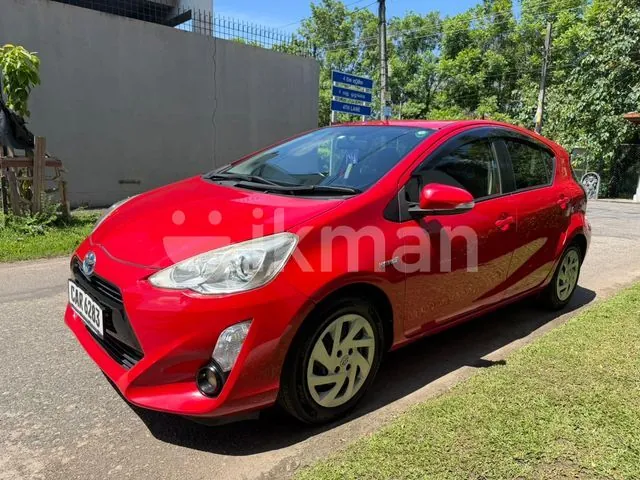 Toyota Aqua 2015 photo 3