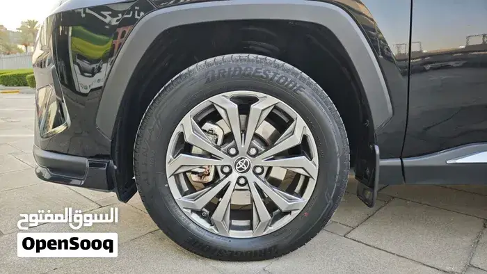 Toyota Rav4 2024 photo 4