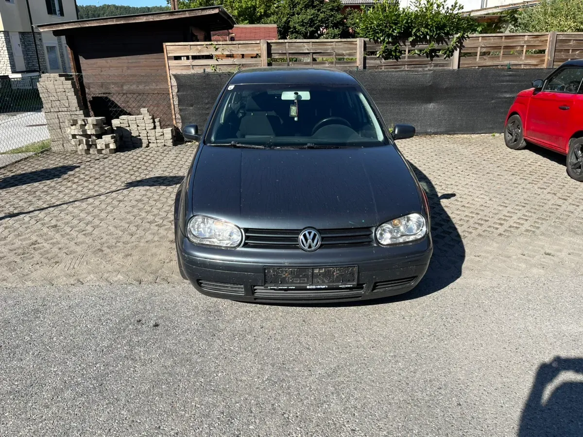 Volkswagen Golf 2003 photo 3