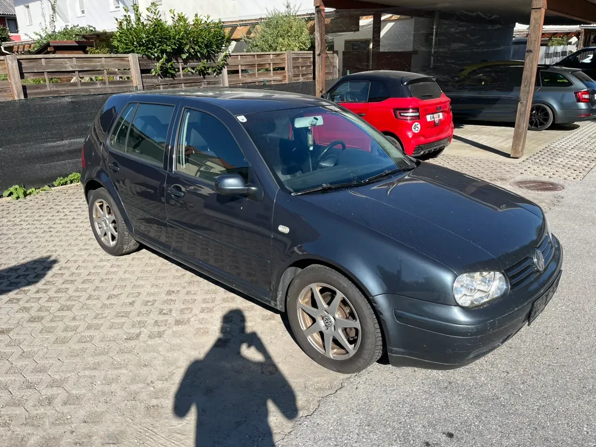 Volkswagen Golf 2003 photo 2