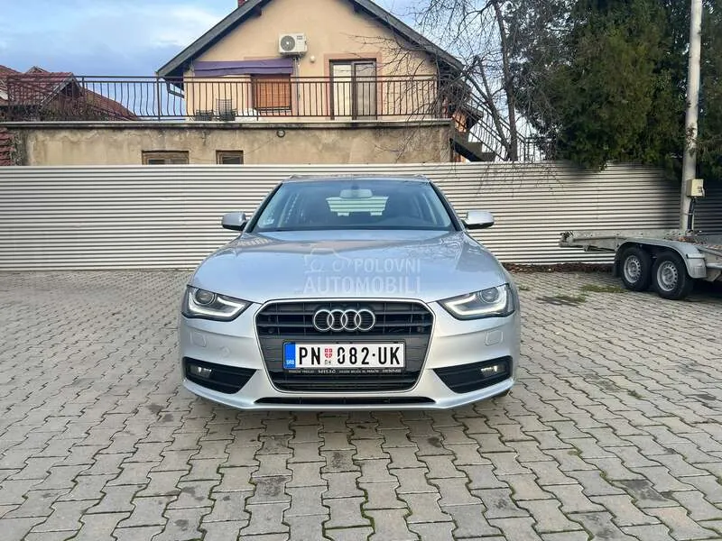 Audi A4 2013 photo 3