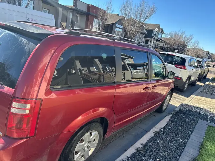 Dodge Grand Caravan 2008 photo 2