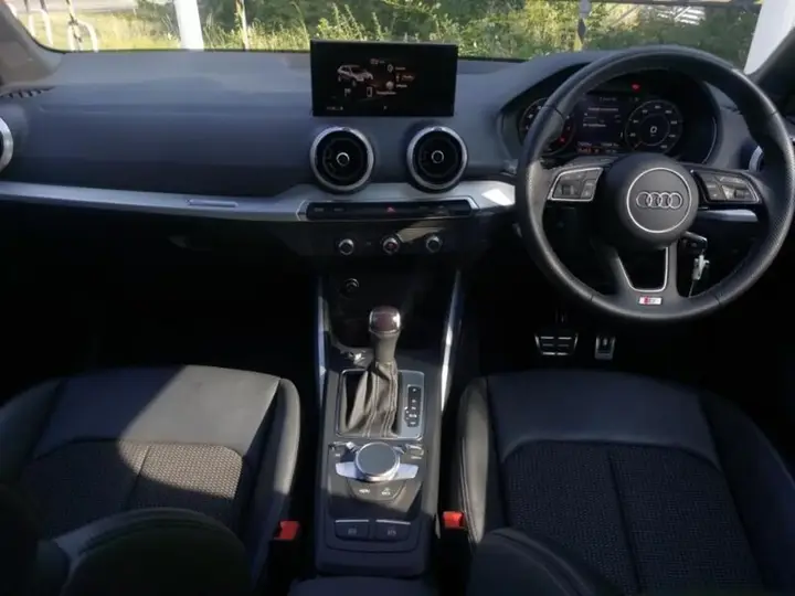 Audi Q2 2023 photo 3