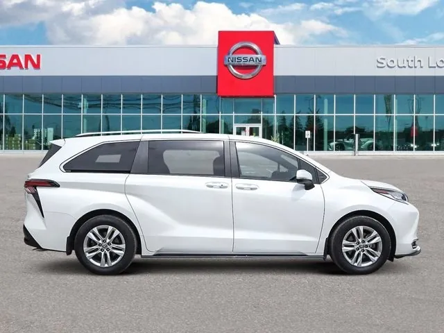 Toyota Sienna 2024 photo 2