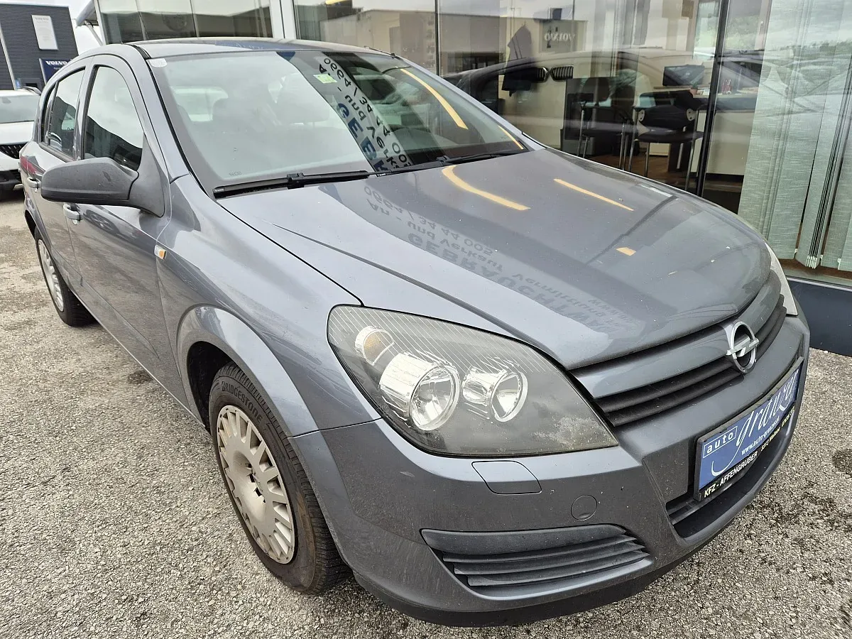 Opel Astra 2004 photo 2
